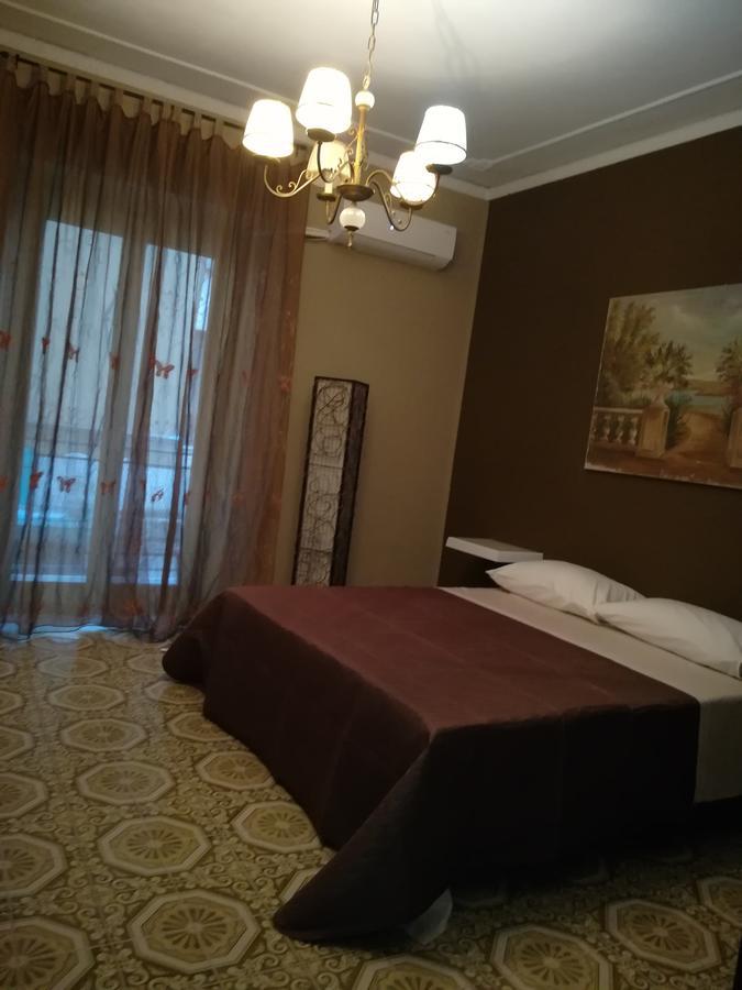 Sicilysuitehome Catania Bagian luar foto